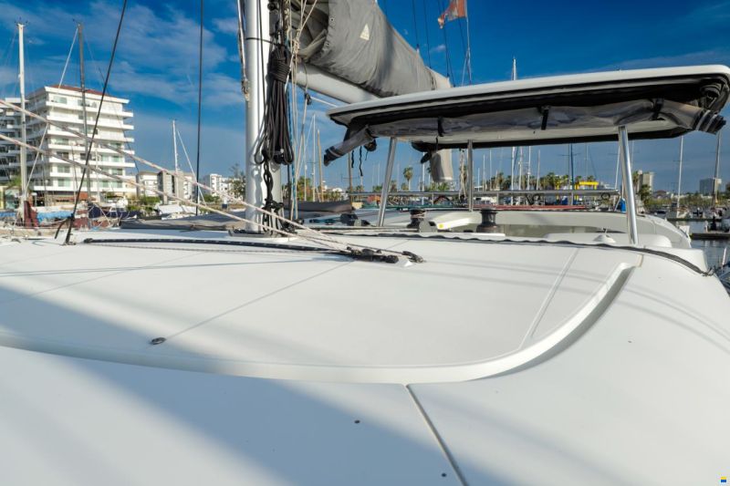 Lagoon 2021 Lagoon 42 Sailing Catamaran