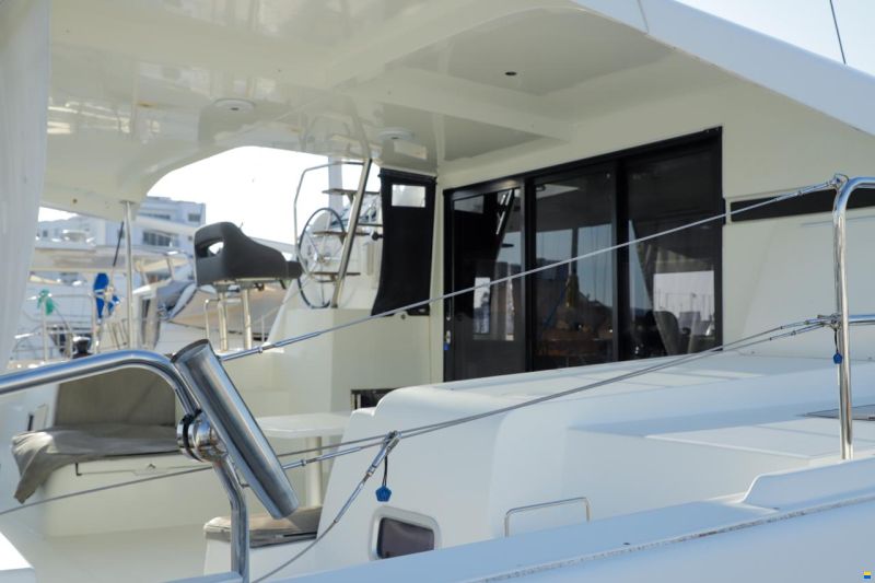 Lagoon 2021 Lagoon 42 Sailing Catamaran