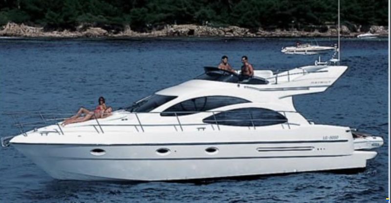 Azimut 42 Fly