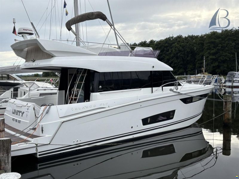 Jeanneau Velasco 43F