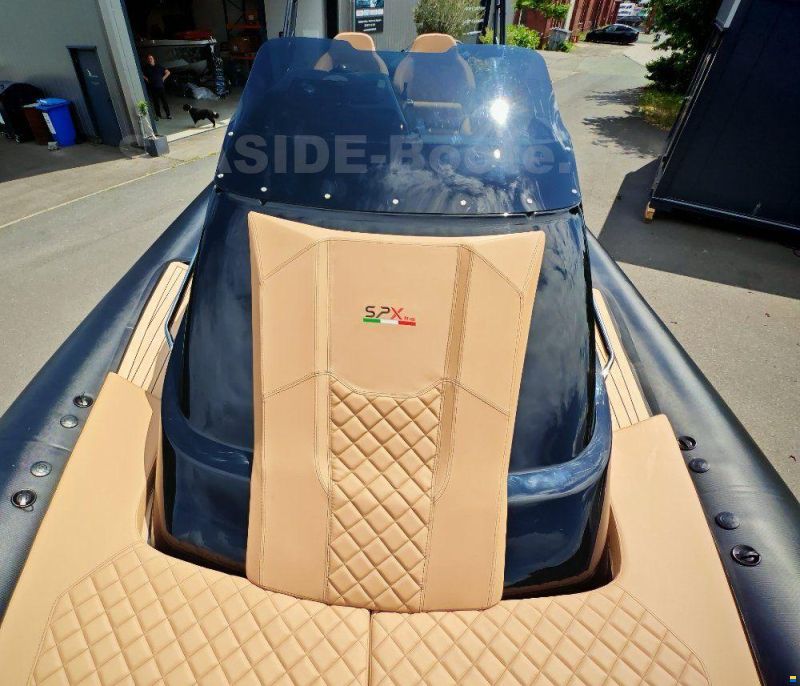 SPX Rib 32 DINETTE - VORFÜHRBOOT