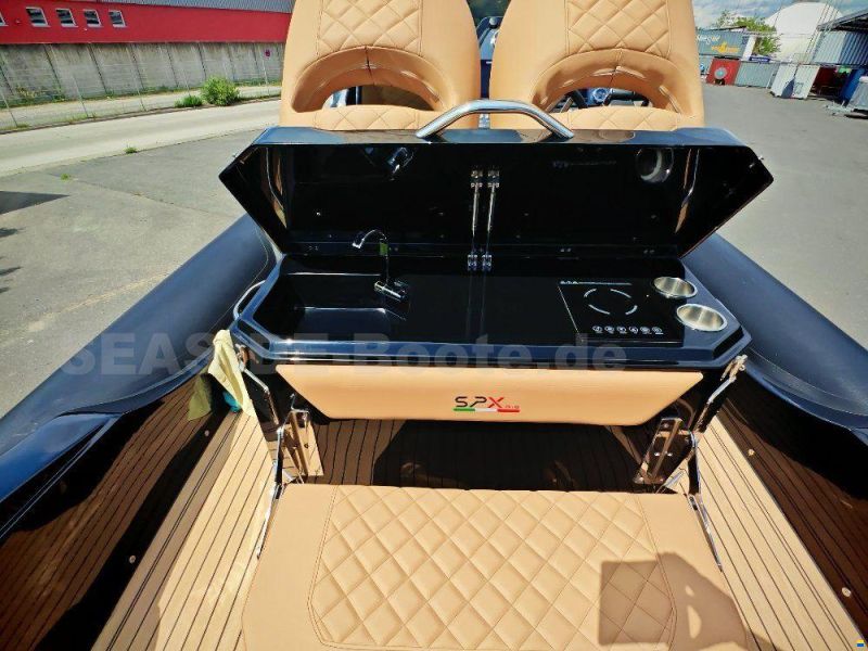 SPX Rib 32 DINETTE - VORFÜHRBOOT