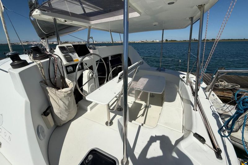 Lagoon 38