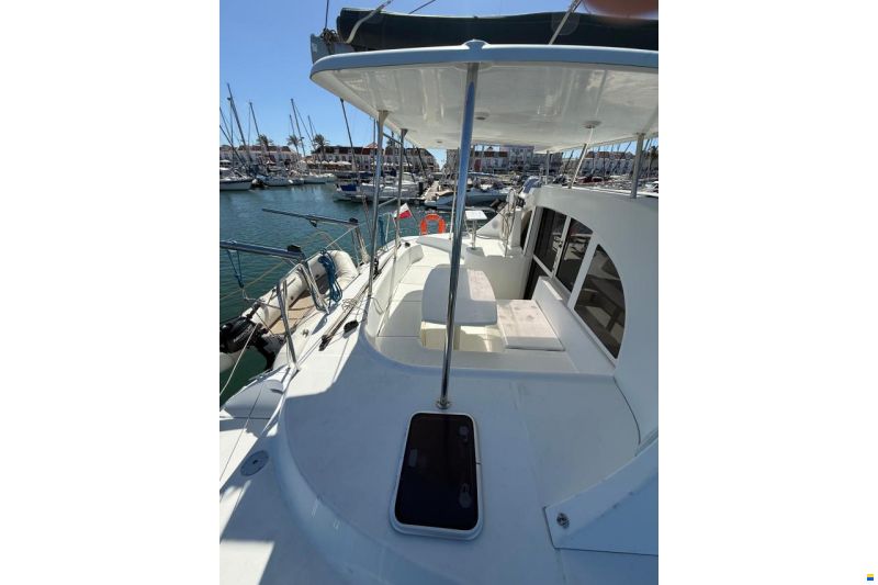 Lagoon 38