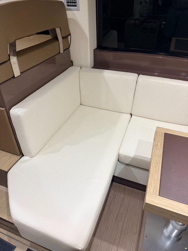 Sessa F 42