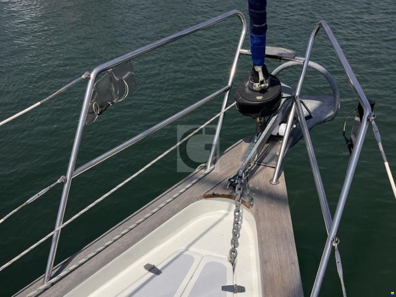 Aphrodite 42