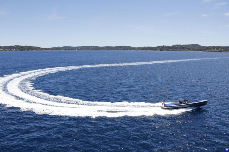 Wally Tender 45