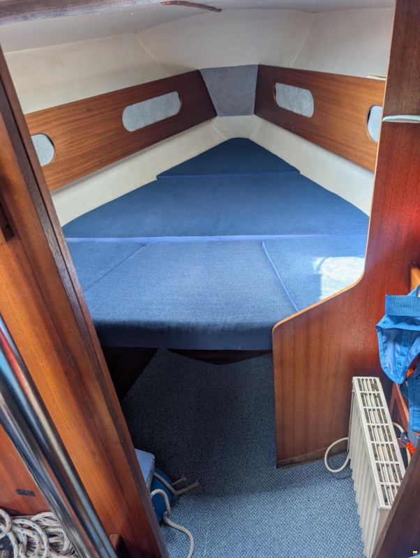 Jeanneau Aquila 28