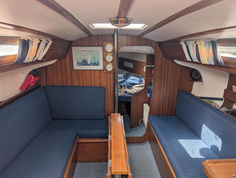 Jeanneau Aquila 28