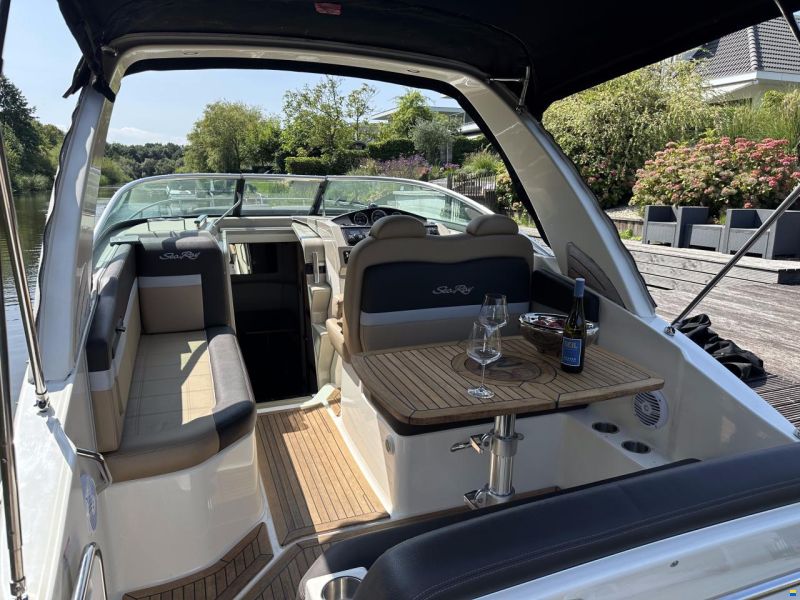 Sea Ray 265 Sundancer