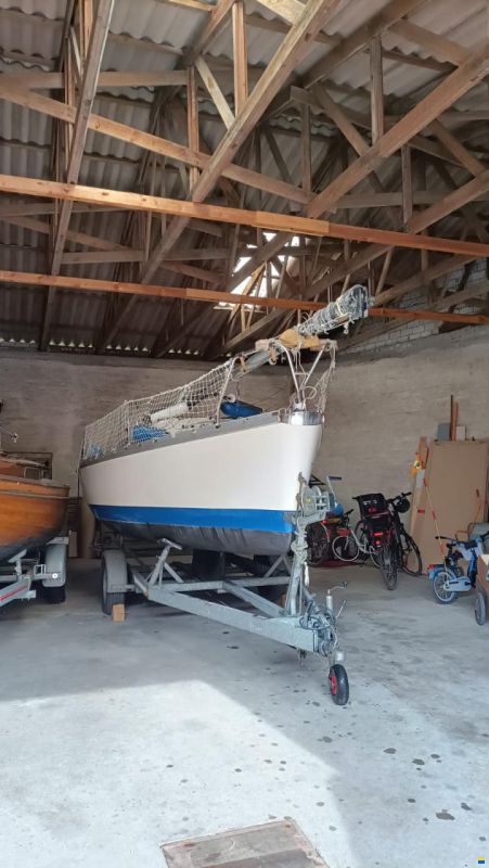 Bavaria 606