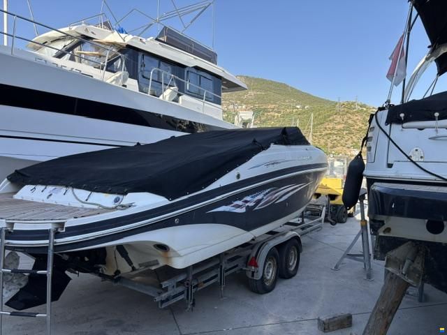 Rinker 246 BR Captiva Bowrider