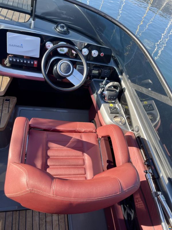 Cranchi E26