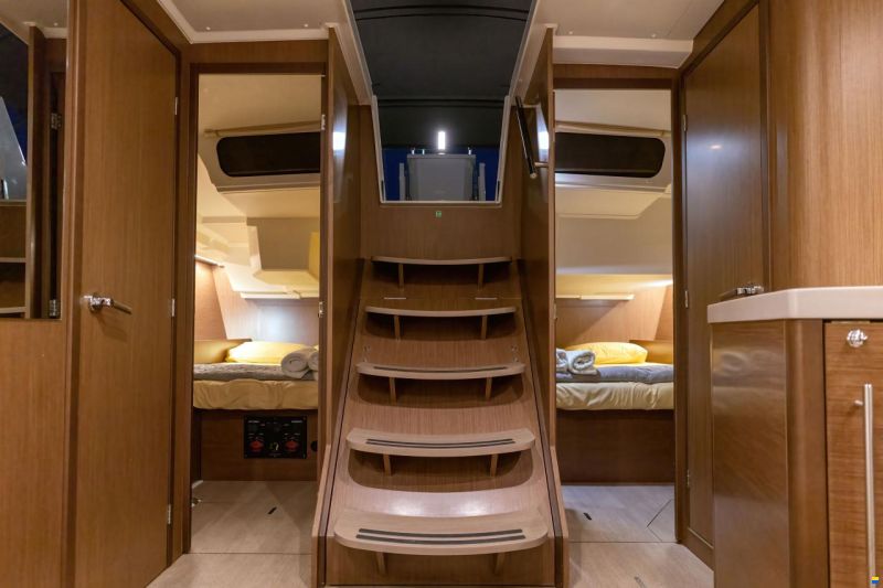 Beneteau Oceanis 46.1