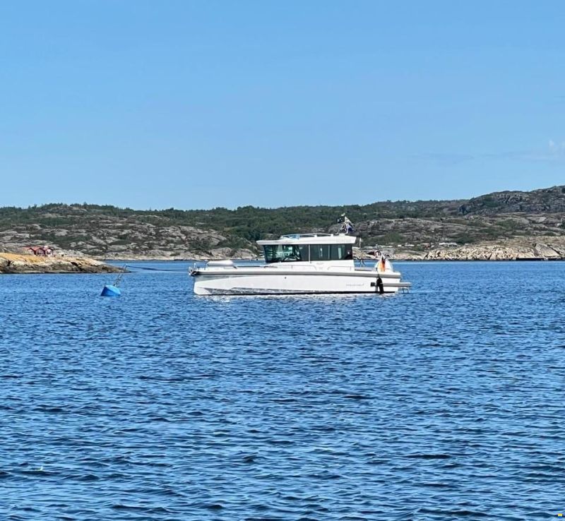 Axopar 28 Cabin