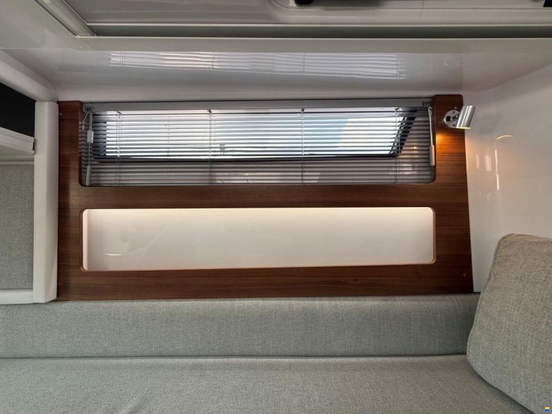 Axopar 28 Cabin