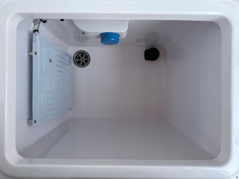 Axopar 28 Cabin