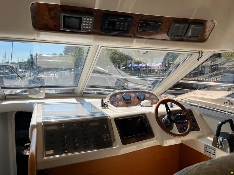 Princess 38