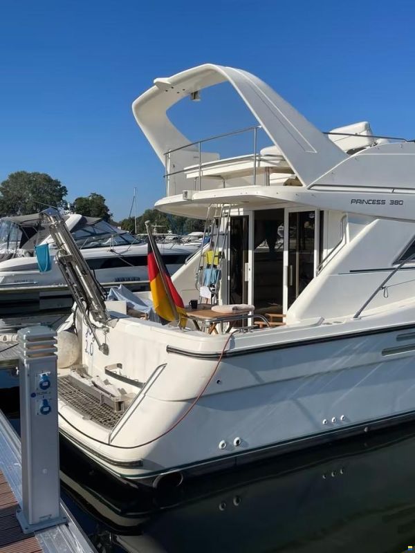 Princess 38