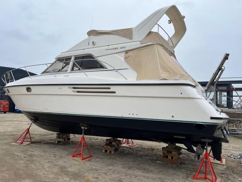 Princess 38