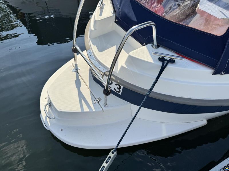 Bella 703