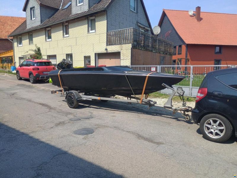 Ring 18 Speedboot
