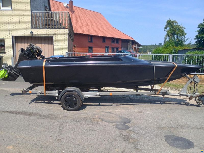 Ring 18 Speedboot