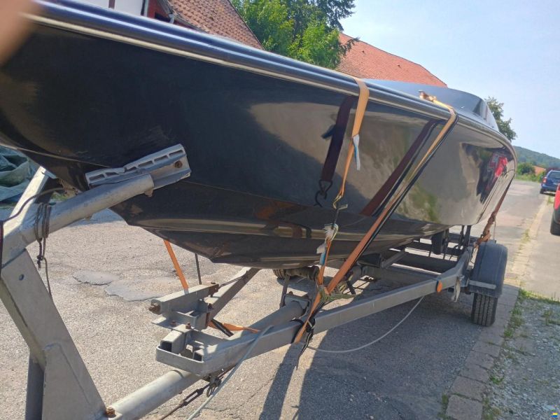 Ring 18 Speedboot