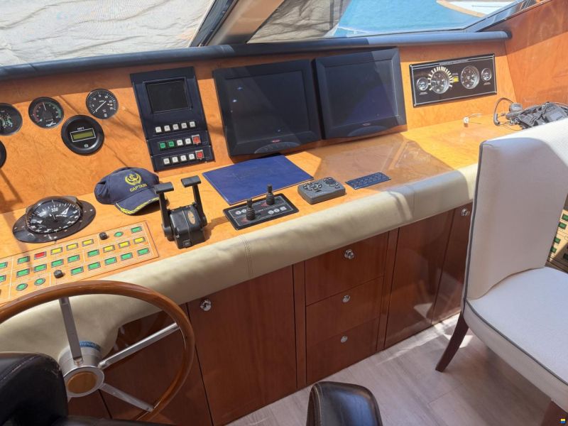 Falcon Yachts 86
