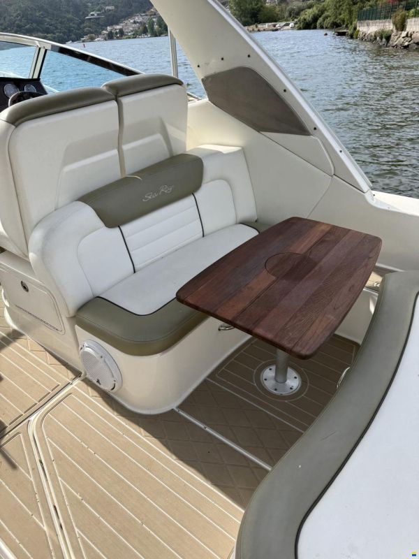 Sea Ray sundancer 335