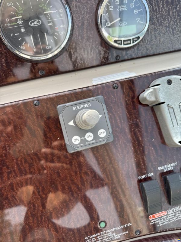 Sea Ray sundancer 335