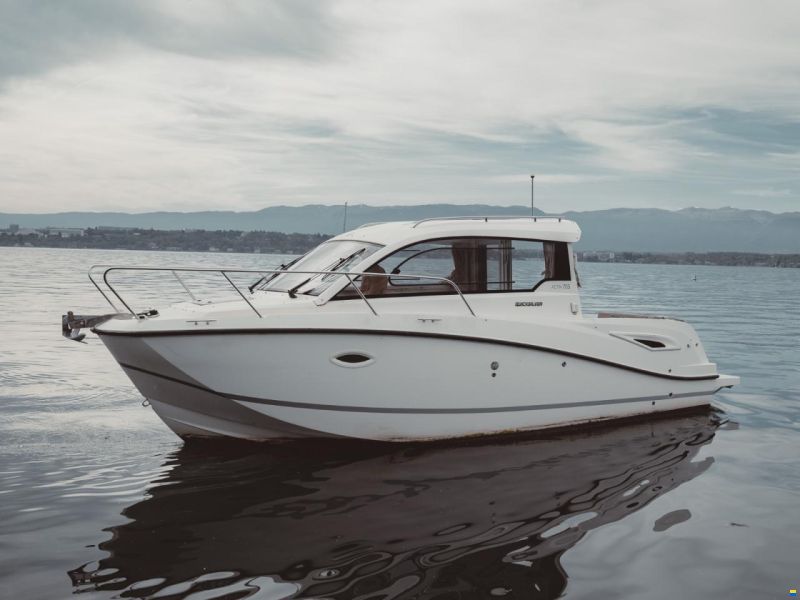 QuickSilver Activ 705 Cruiser
