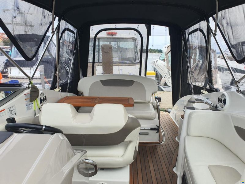 Chaparral 270 Signature