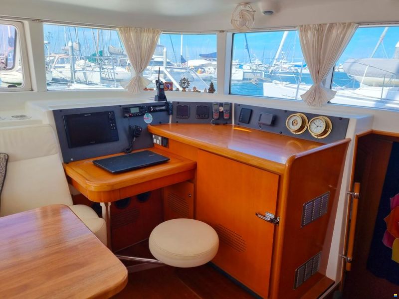 Lagoon 440