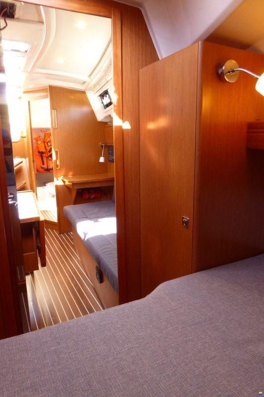 Cruiser 33
