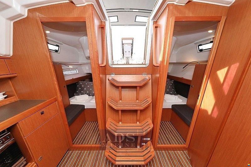 Bavaria 37