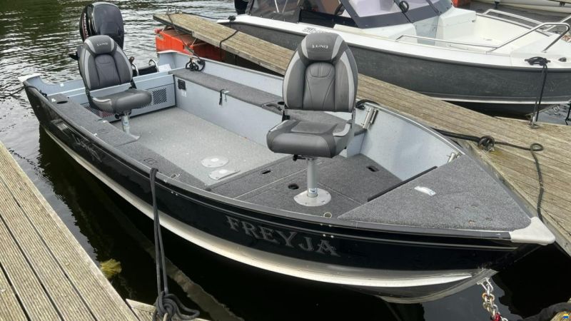 Lund 1400 FURY