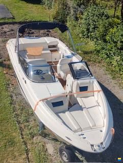 Regal 2600 Bowrider Daycruiser