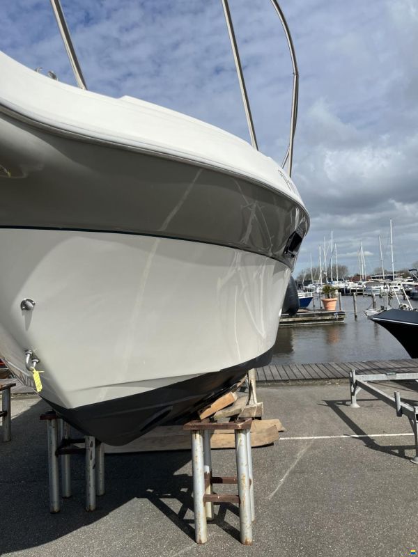 Maxum SCR2400