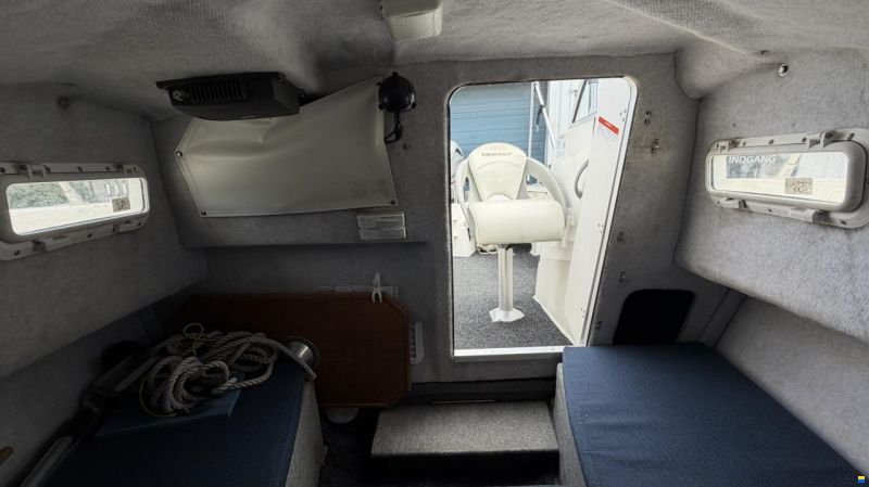 Bayliner Trophy