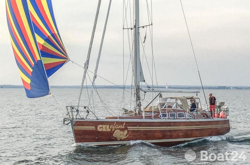 Dick Exklusive Mittelcockpit Yacht 45