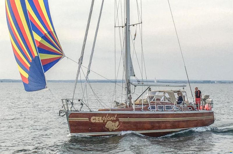 Dick Exklusive Mittelcockpit Yacht 45