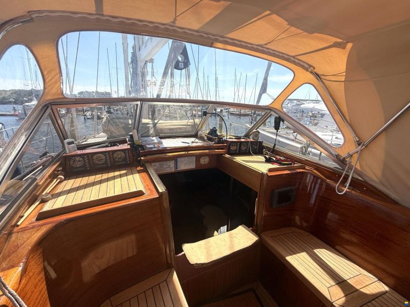 Dick Exklusive Mittelcockpit Yacht 45