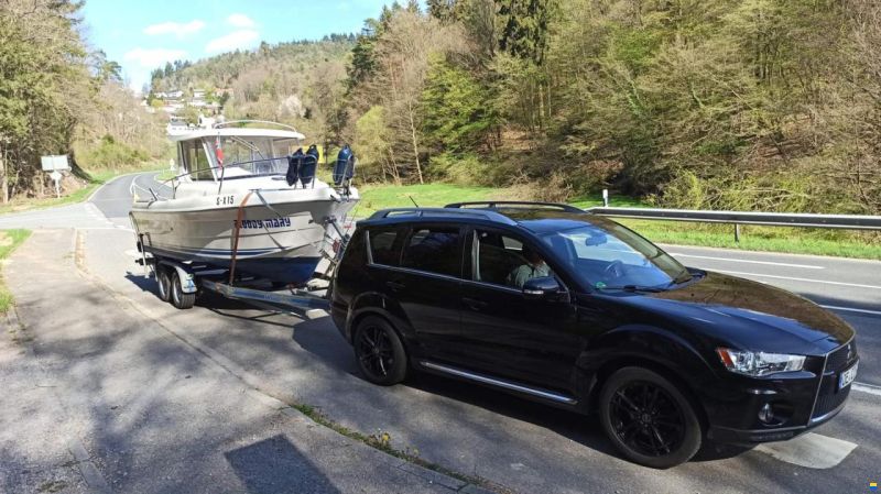 Quicksilver Pilothouse 635