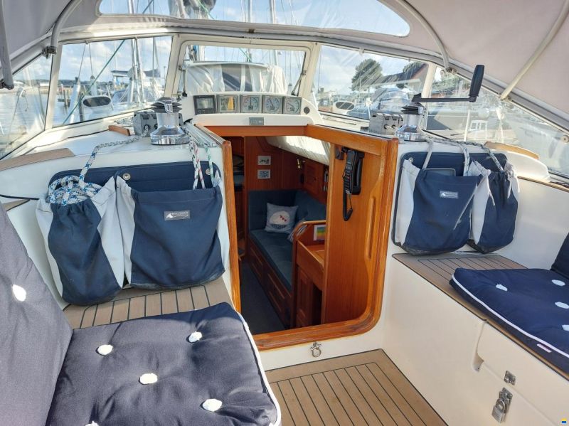 Hallberg-Rassy 34