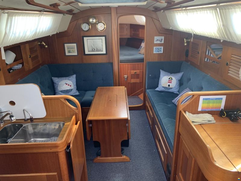Hallberg-Rassy 34