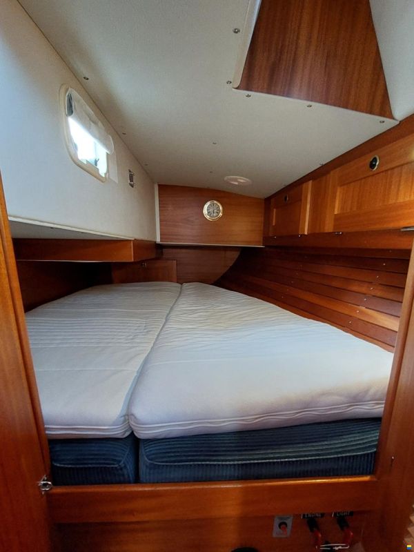 Hallberg-Rassy 34