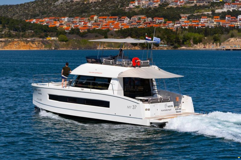 Fountaine Pajot MY 37