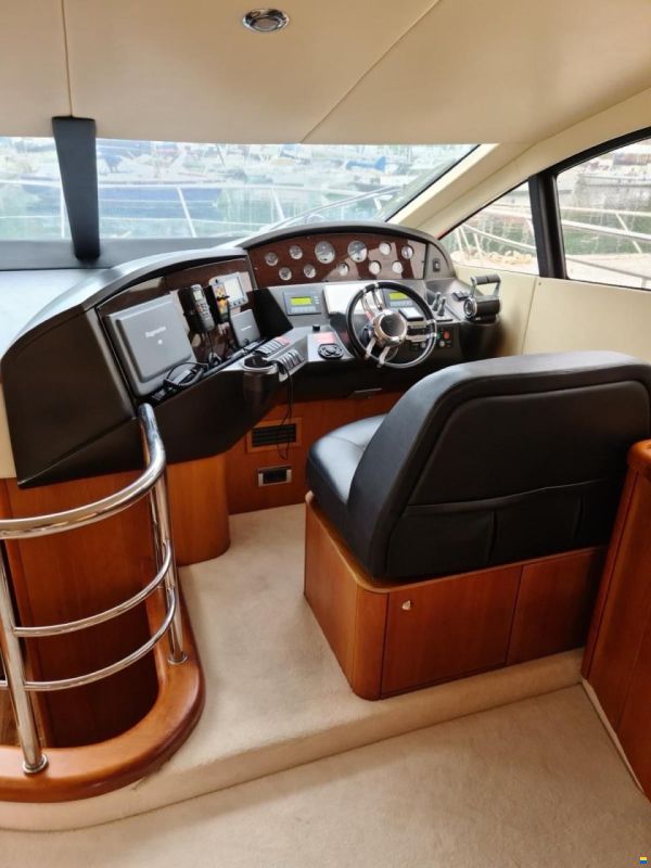 Sunseeker Manhattan 52