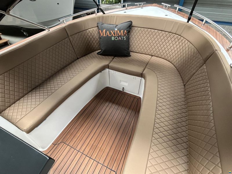 Maxima 630 Tender